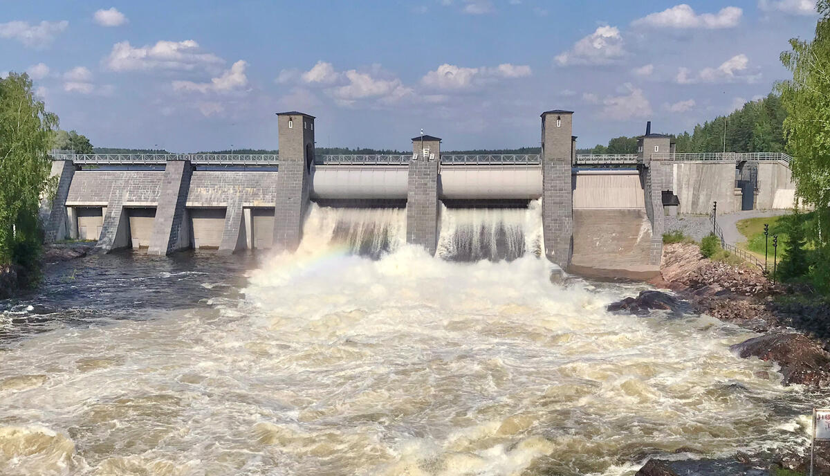 Fortumin Imatran vesivoimalaitoksen korjaustöiden vuoksi vettä juoksutetaan  alkukesän ajan 